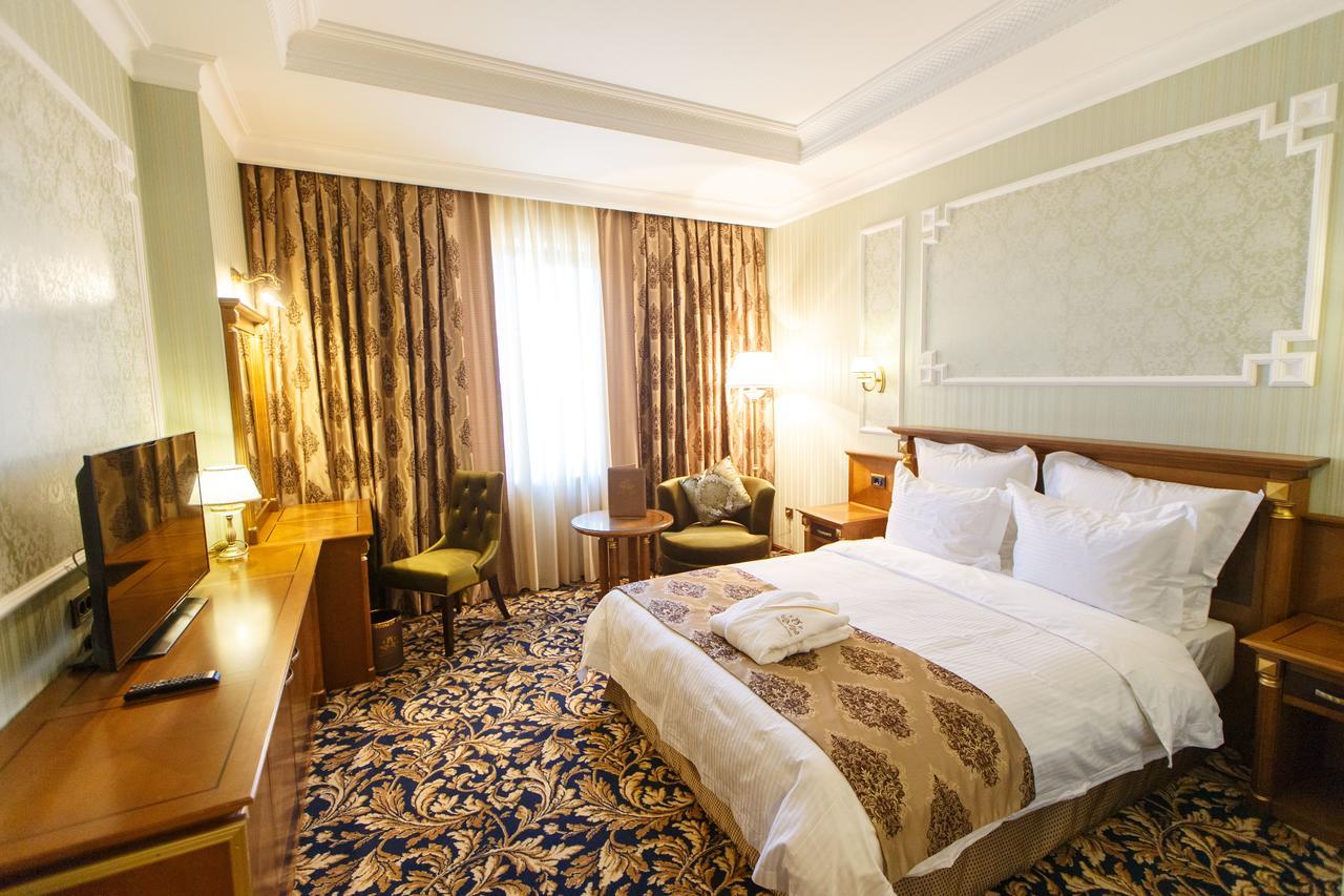 Sultan Palace Hotel Atyraū Extérieur photo
