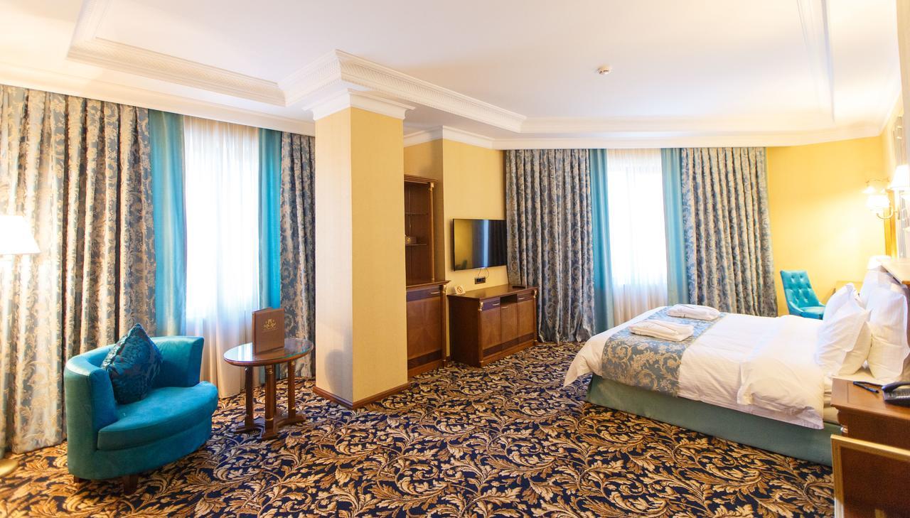 Sultan Palace Hotel Atyraū Extérieur photo